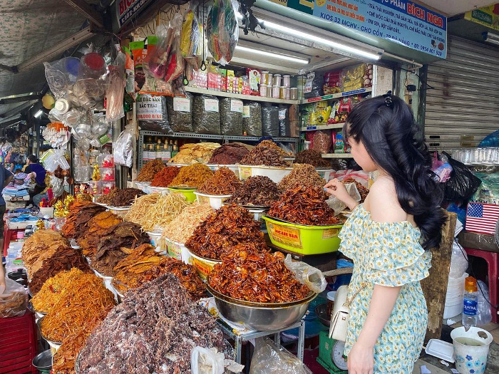 Chợ Cồn nơi mua đặc sản tại Đà Nẵng uy tín