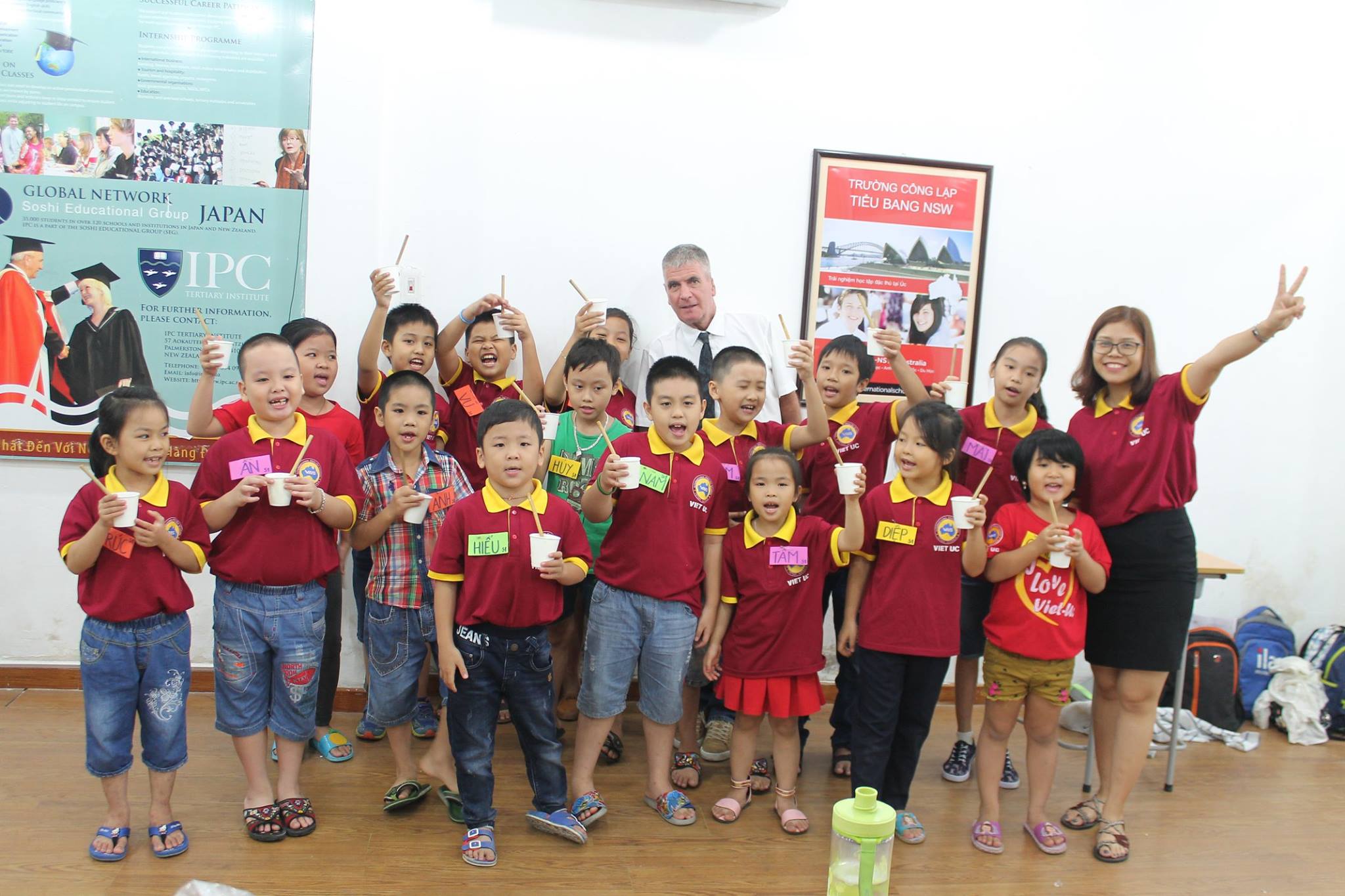 Lớp học của trường anh ngữ Việt Úc luôn tràn đầy niềm vui và thú vị