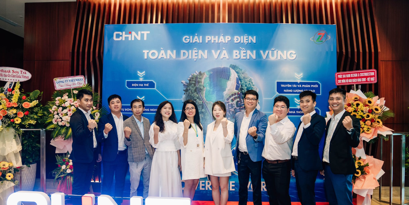 Đội ngũ nhân lực được đào tạo chuyên nghiệp - Công ty TNHH phát triển kỹ thuật công nghệ Việt Nhật